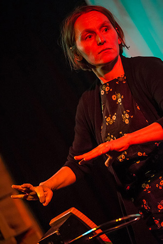 Sarah Angliss on theremin (photo Agata Urbaniak)